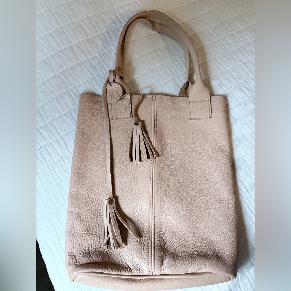 Elegant pinkish beige Tote Bag (AG Alma De Gaucho)